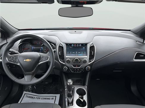 Used 2017 Chevrolet Cruze LT w/ Sun And Sound Package FWD image 18
