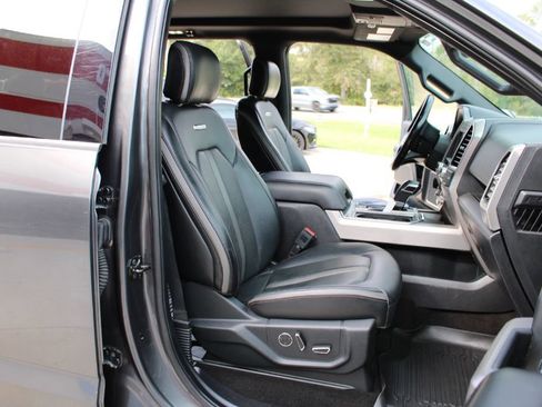 Used 2019 Ford F150 Platinum w/ Equipment Group 701A Luxury image 18