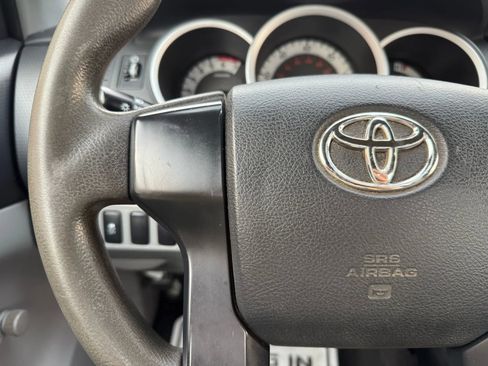 Used 2014 Toyota Tacoma 2WD Regular Cab image 20