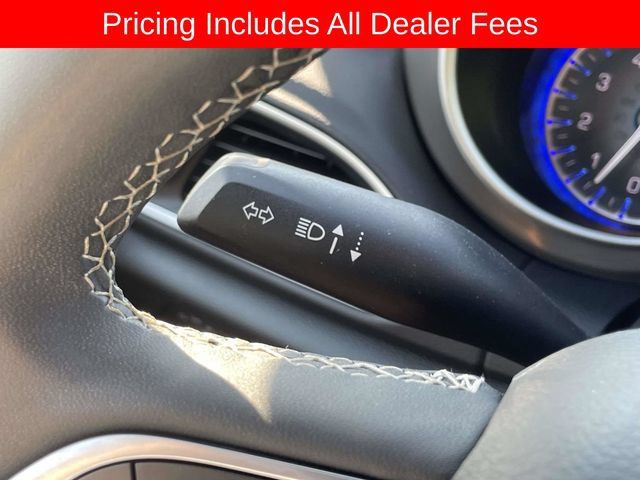Used 2025 Chrysler Pacifica Select FWD image 29