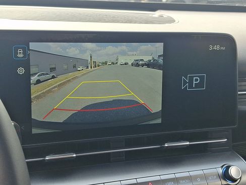 Certified 2025 Hyundai Kona SEL AWD/4WD image 17