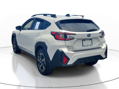 Used 2024 Subaru Crosstrek 2.0i Premium AWD/4WD image 4