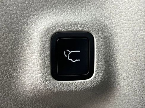 Used 2023 Jeep Compass Limited w/ Elite Group AWD/4WD image 35