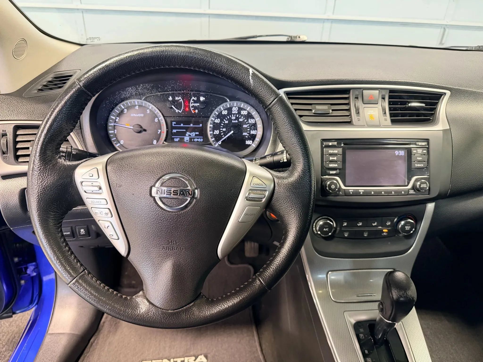 Used 2015 Nissan Sentra SR w/ Electronics Package FWD image 8