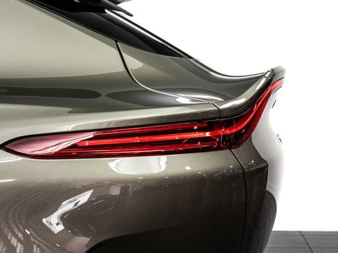 Used 2023 Aston Martin DBX 707 image 18