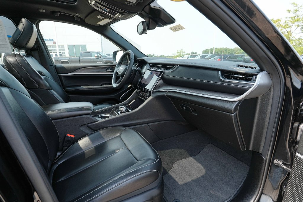 Used 2024 Jeep Grand Cherokee Limited 4xe AWD/4WD image 24
