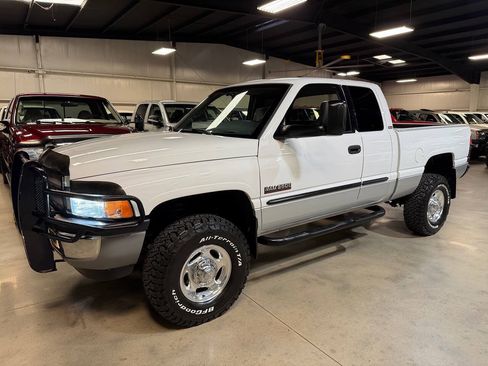 Used 2002 Dodge Ram 2500 Truck 4x4 Quad Cab image 12