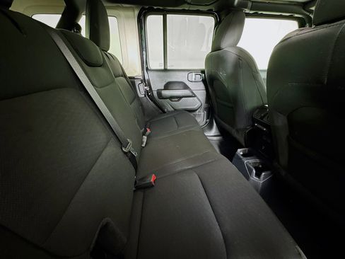 Used 2021 Jeep Wrangler Unlimited Sahara w/ Uconnect 4C Nav & Sound Group image 25