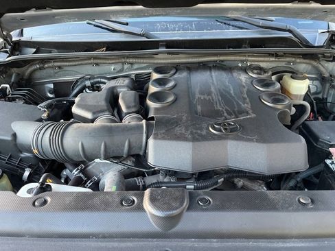 Used 2016 Toyota 4Runner SR5 image 36