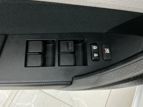 Used 2016 Toyota Corolla FWD image 37