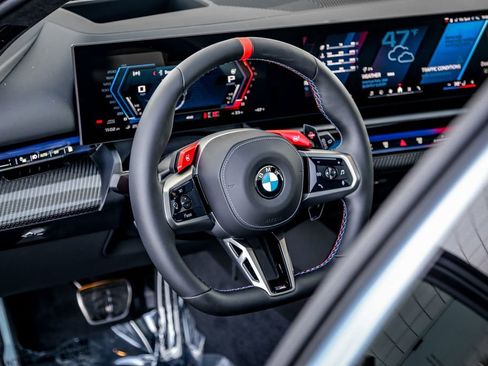 New 2026 BMW M5 Touring image 15
