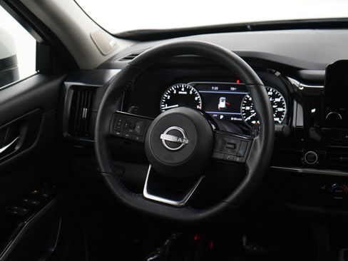 Used 2023 Nissan Pathfinder SL w/ SL Premium Package AWD/4WD image 15