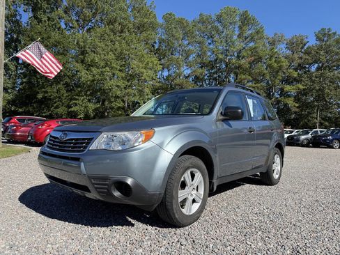 Used 2010 Subaru Forester 2.5X image 2