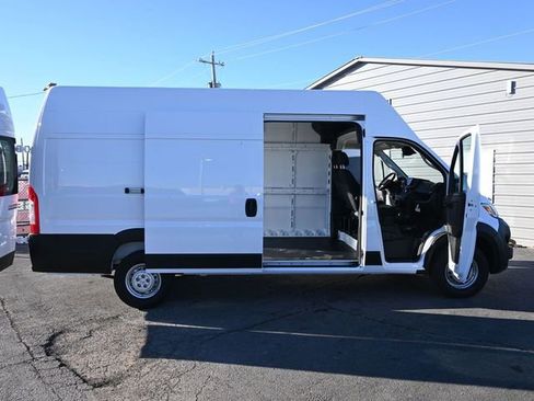 New 2026 RAM ProMaster 3500 w/ Cold Weather Group image 29