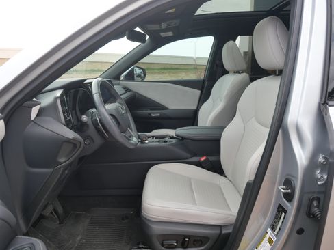 Certified 2024 Lexus TX 350 FWD w/ Captains Chair Package image 9