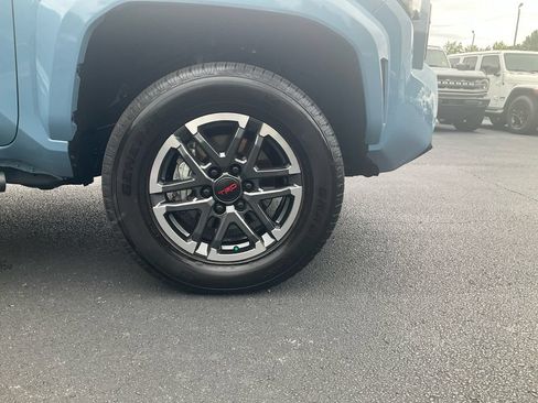 Used 2026 Toyota Tacoma TRD Sport w/ TRD Sport Premium Package RWD image 10