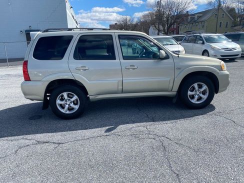Used 2005 MAZDA Tribute s w/ Package 3 image 6