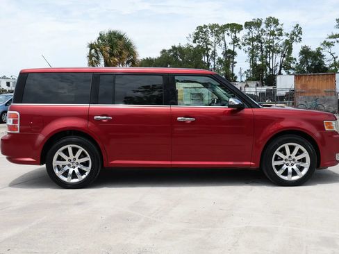 Used 2009 Ford Flex Limited FWD image 7