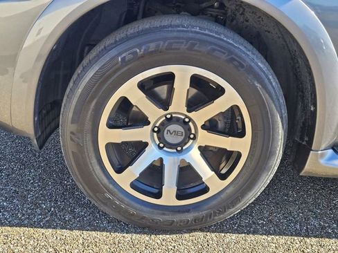 Used 2019 Nissan Armada Platinum w/ Captain's Chairs Package image 34