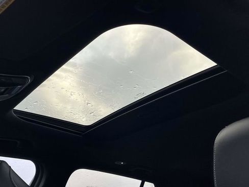 Used 2023 Jeep Grand Cherokee Altitude image 14