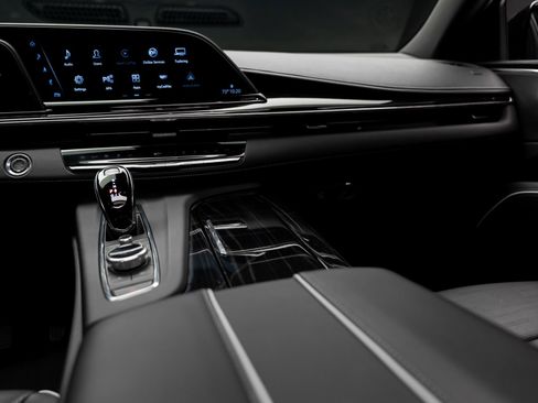 Used 2023 Cadillac Escalade Sport w/ LPO, ONYX Package AWD/4WD image 40