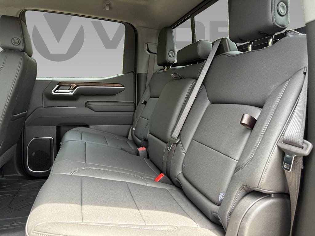 New 2026 Chevrolet Silverado 1500 RST w/ Redline Edition AWD/4WD image 4