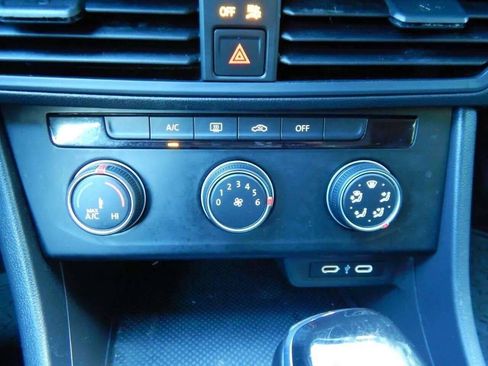 Used 2024 Volkswagen Jetta S image 25