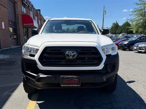 Used 2019 Toyota Tacoma SR RWD image 2