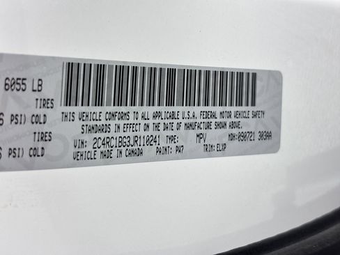 Used 2018 Chrysler Pacifica Touring-L image 17