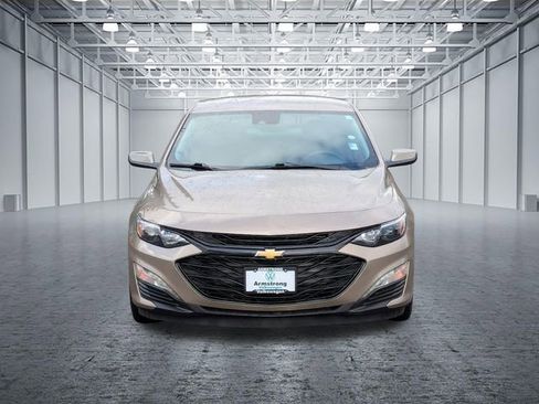 Used 2025 Chevrolet Malibu LT image 8