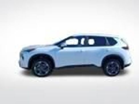 Used 2024 Nissan Rogue SV w/ SV Premium Package AWD/4WD image 5