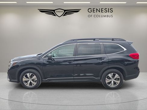 Used 2023 Subaru Ascent Premium w/ Convenience Package AWD/4WD image 2