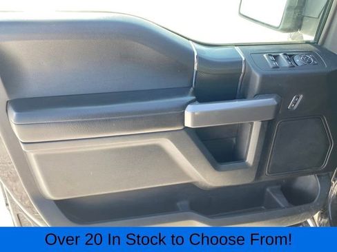 Used 2019 Ford F150 XLT w/ Equipment Group 302A Luxury AWD/4WD image 17