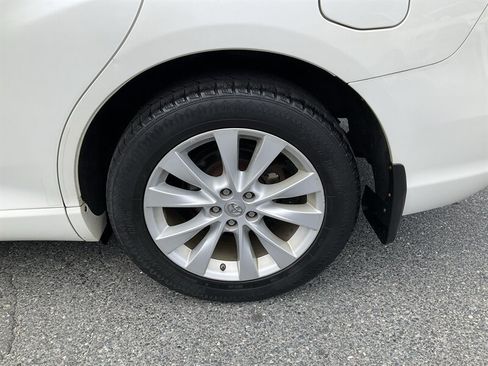 Used 2015 Toyota Venza XLE AWD/4WD image 10