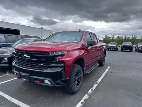 Used 2021 Chevrolet Silverado 1500 LT Trail Boss w/ Convenience Package II AWD/4WD image 3