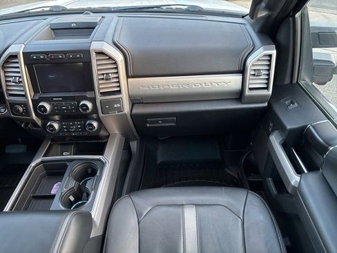 Used 2019 Ford F450 Platinum image 21