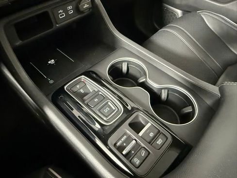 Used 2024 Honda Pilot Elite image 25