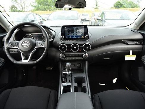 New 2025 Nissan Sentra SV image 8
