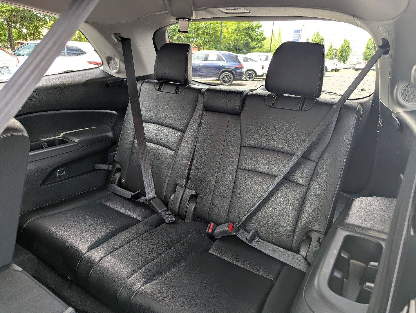 Used 2016 Honda Pilot Touring image 32