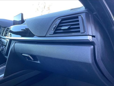 Used 2016 BMW 435i Convertible image 17