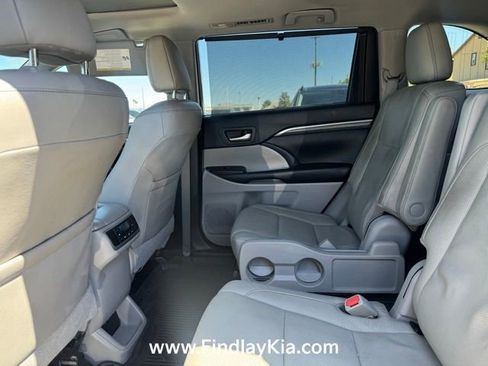 Used 2019 Toyota Highlander Limited image 8