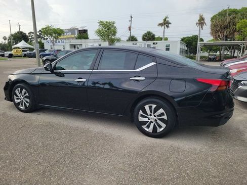 Used 2020 Nissan Altima 2.5 S FWD image 4