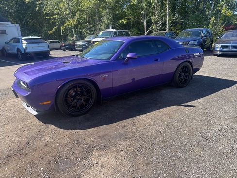 Used 2010 Dodge Challenger R/T image 22