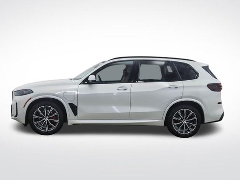 Used 2026 BMW X5 xDrive50e w/ Executive Package AWD/4WD image 2