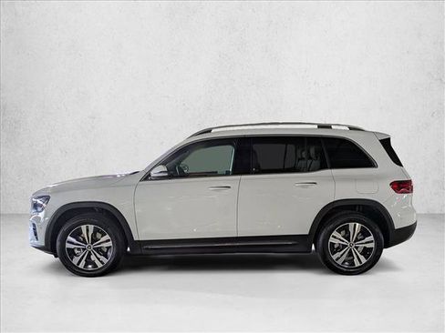 Certified 2025 Mercedes-Benz GLB 250 image 12