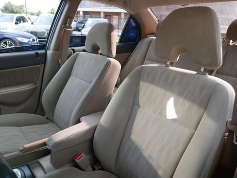 Used 2004 Honda Civic LX image 9