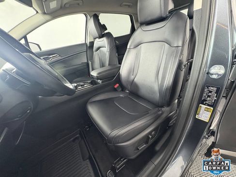 Certified 2025 Kia Sportage EX AWD/4WD image 17