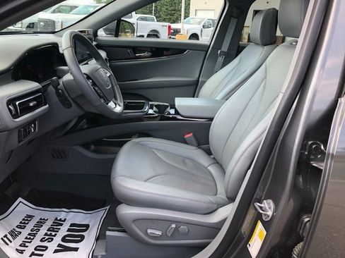 Used 2022 Lincoln Nautilus Reserve w/ Monochromatic Package image 19