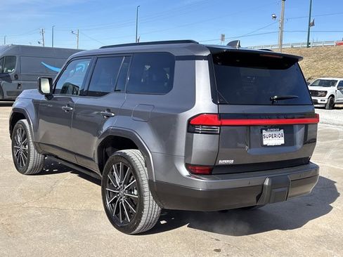 Used 2025 Lexus GX 550 image 10