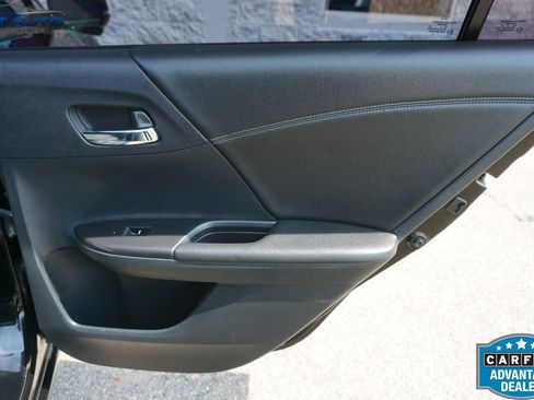 Used 2016 Honda Accord EX image 20